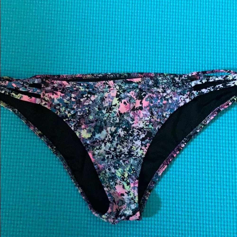 Bikini bottoms